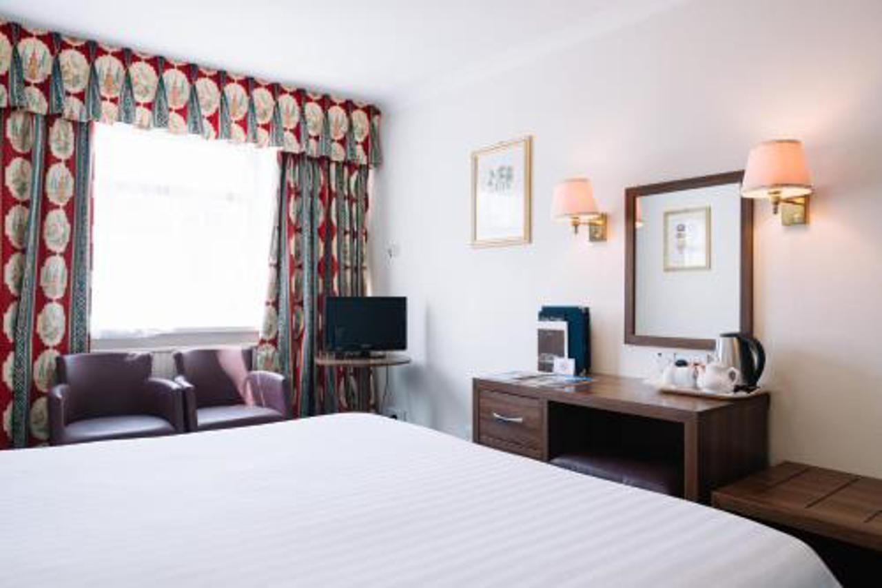 โรงแรมอพอลโล Saint Helier ภายนอก รูปภาพ